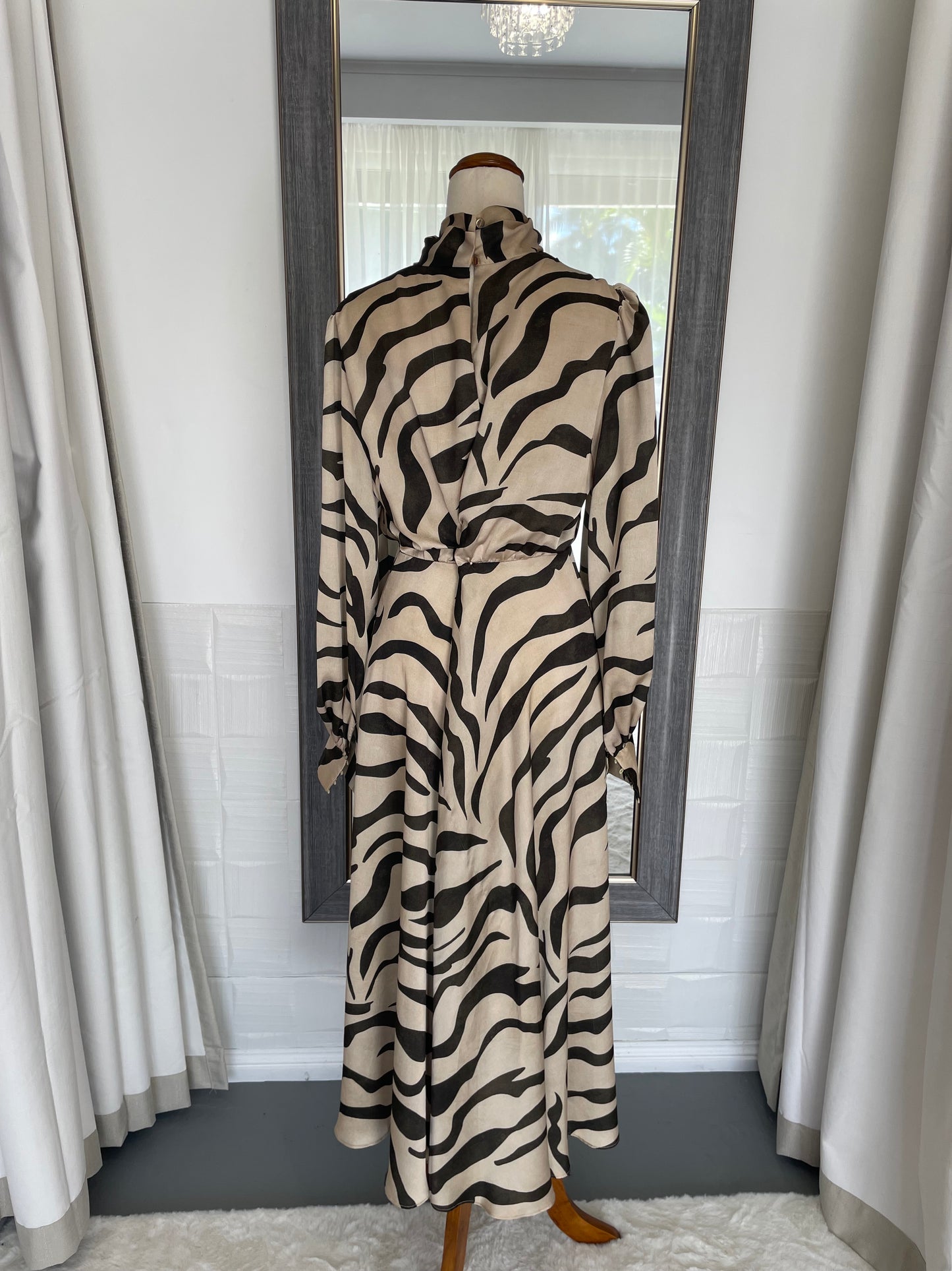 Sheike Zambi | size 12