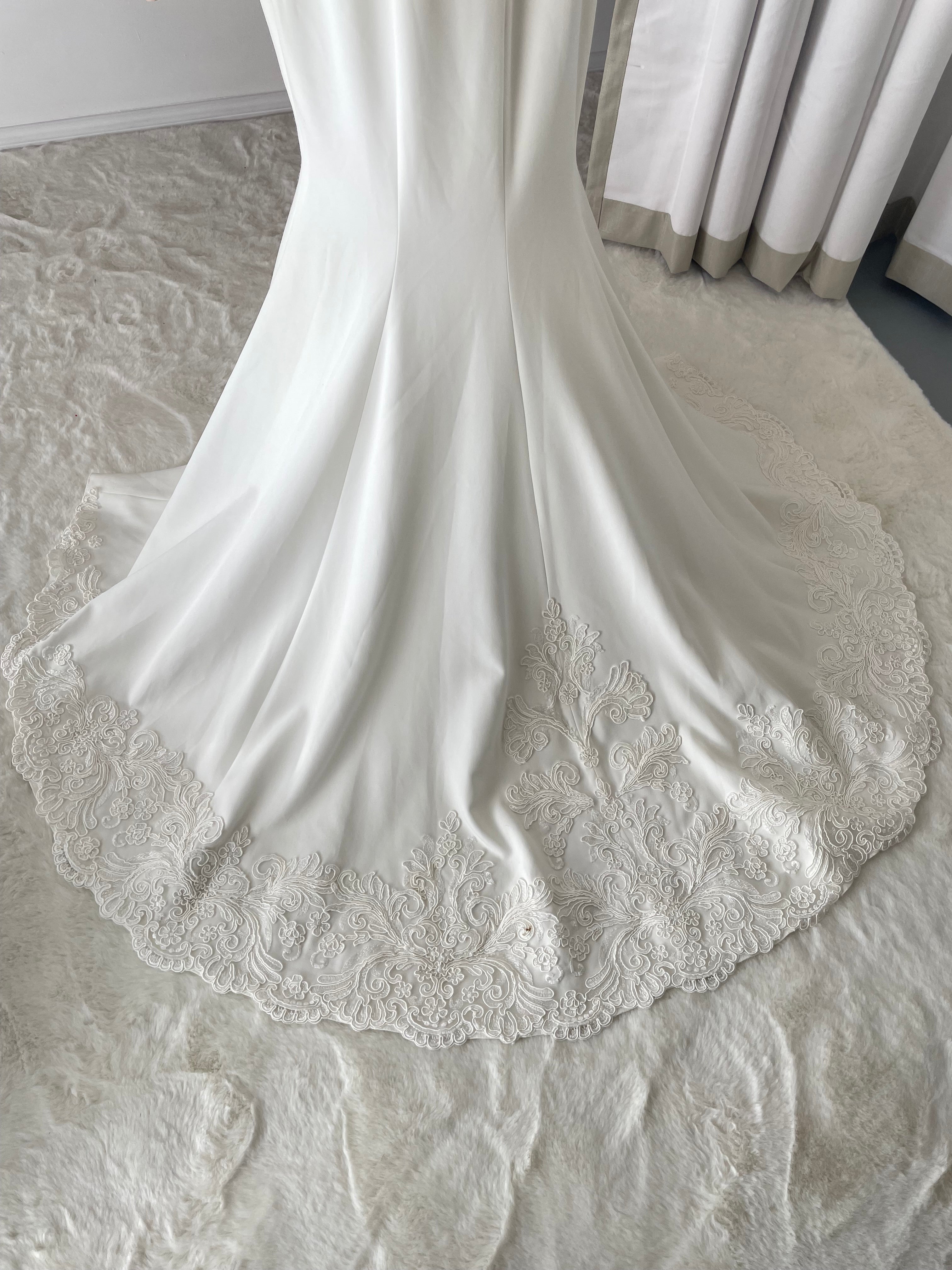 OKSANA MUHKA ESME | Size 14 | RRP $2,440