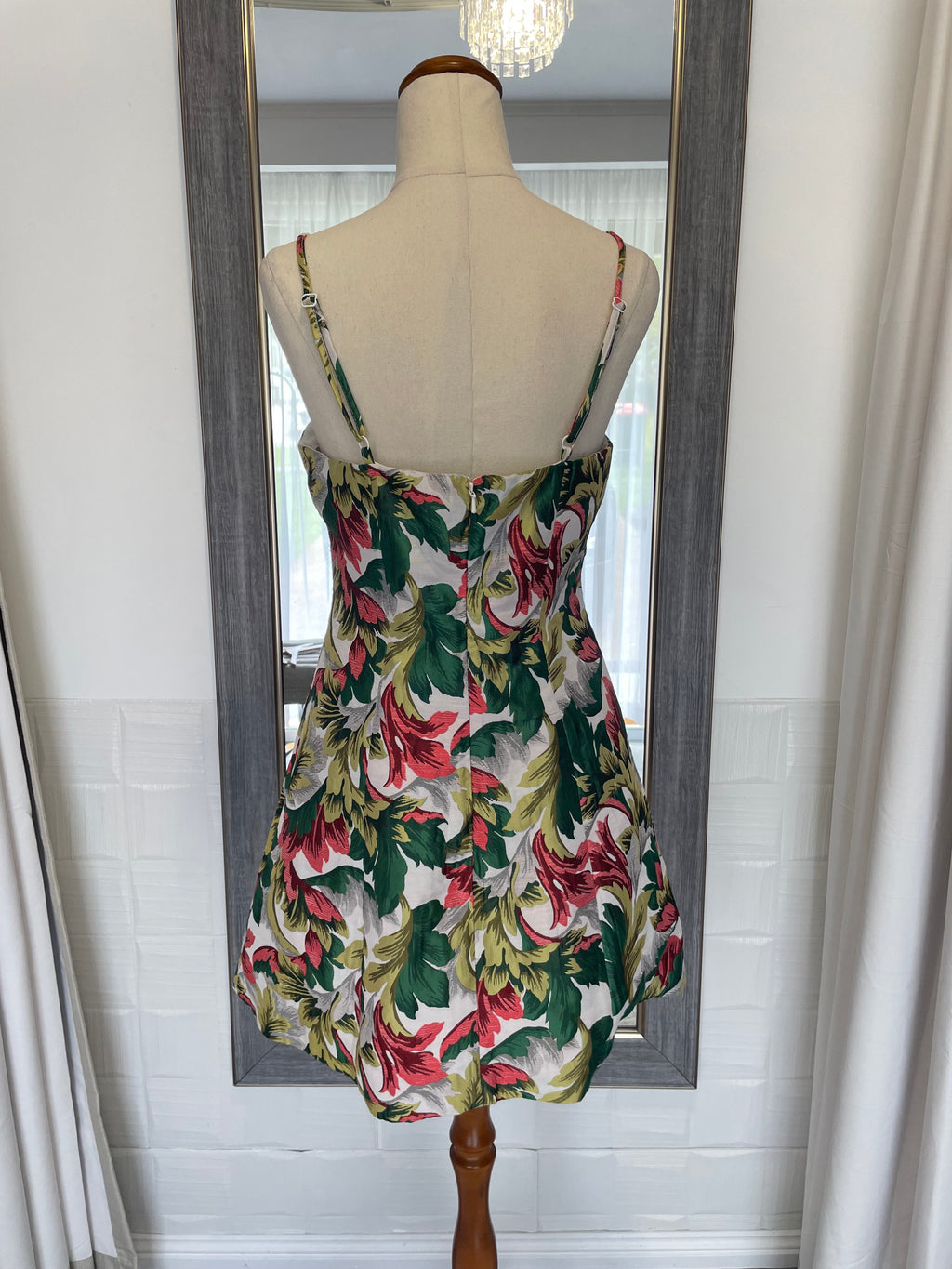 TALULAH VALENTINA | size 8 | RRP $280