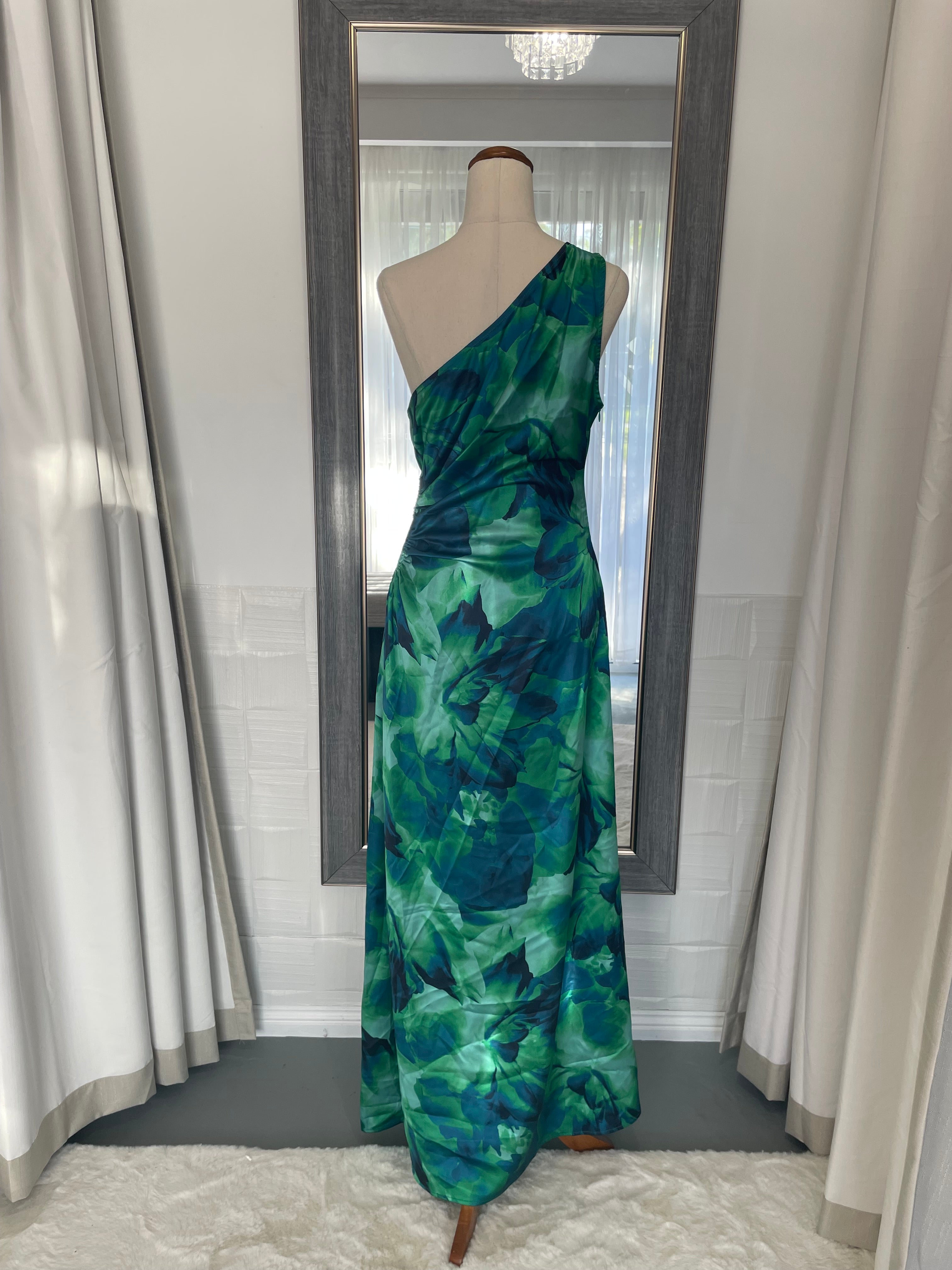 Barzilio | size 14 | RRP $140