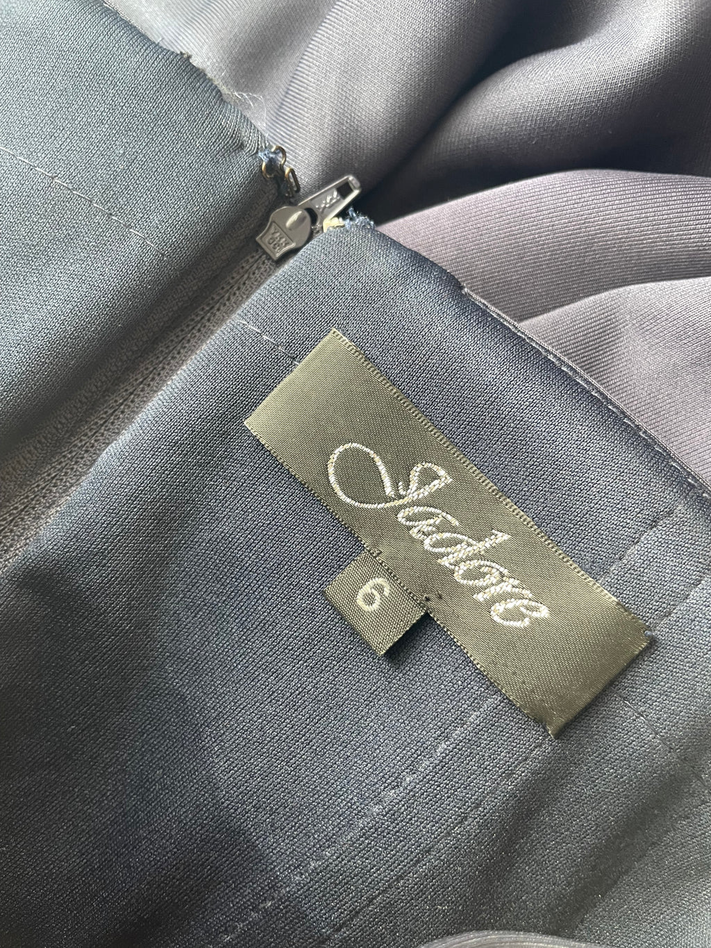 Jadore | size 6 | RRP $480