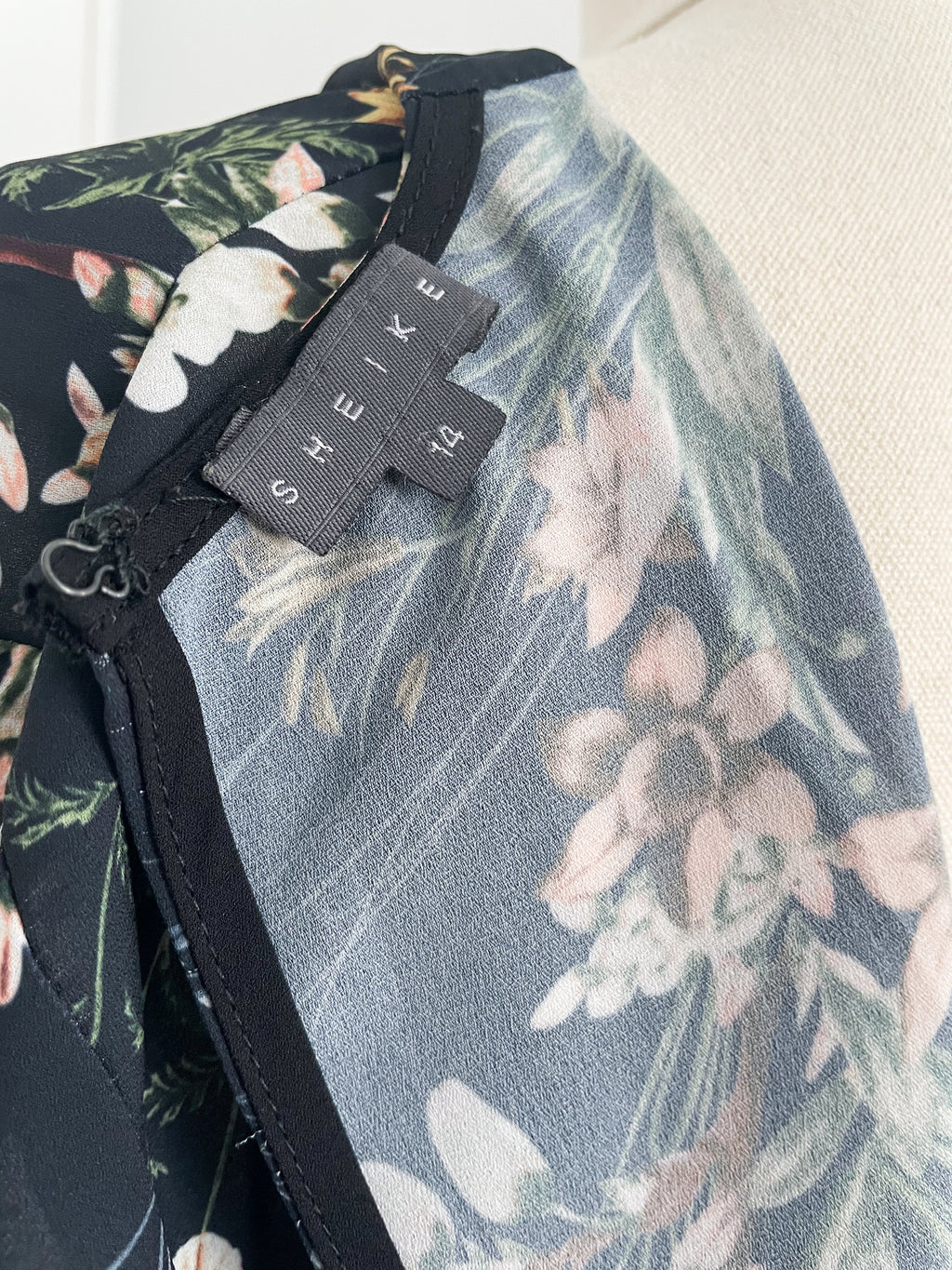 SHEIKE MIDNIGHT BLOOMS | size 14 | RRP $189