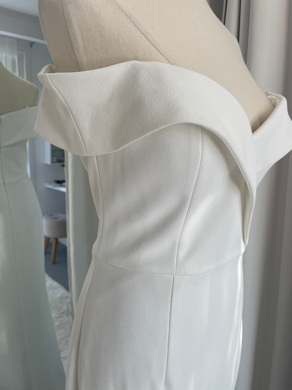 Sheike | size 8 | RRP $229