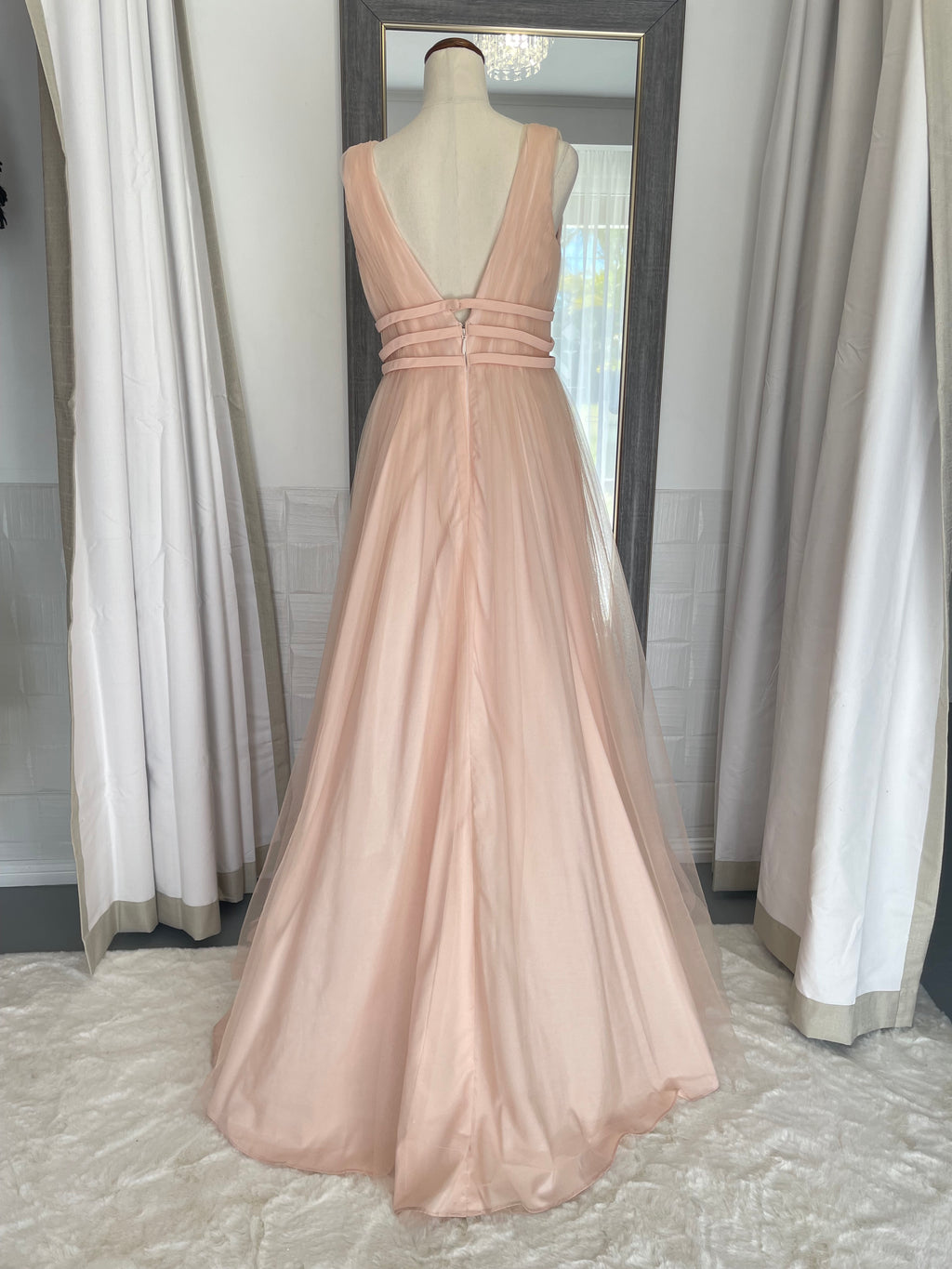 AZAZIE | size 8 | RRP $279