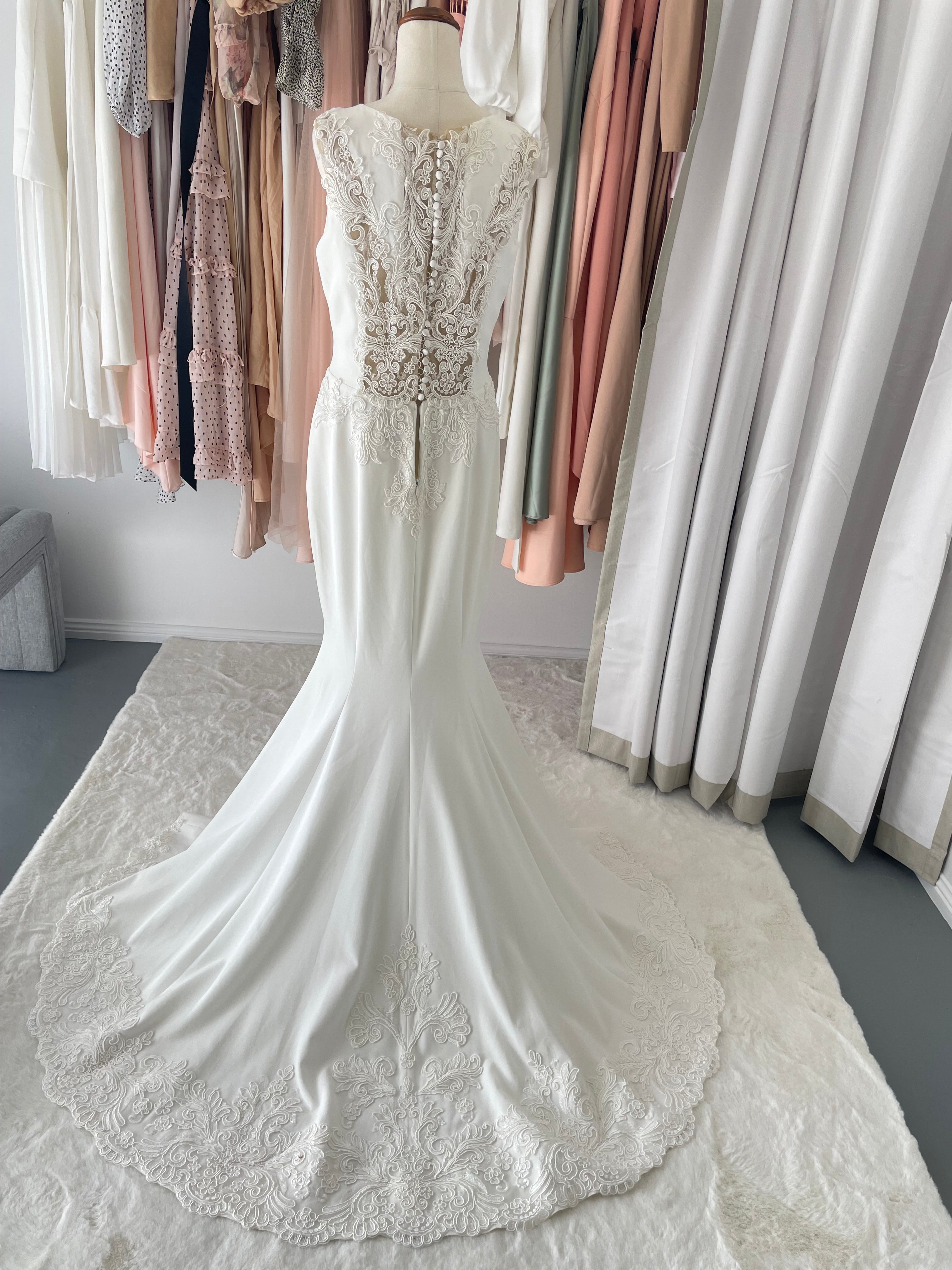 OKSANA MUHKA ESME | Size 14 | RRP $2,440