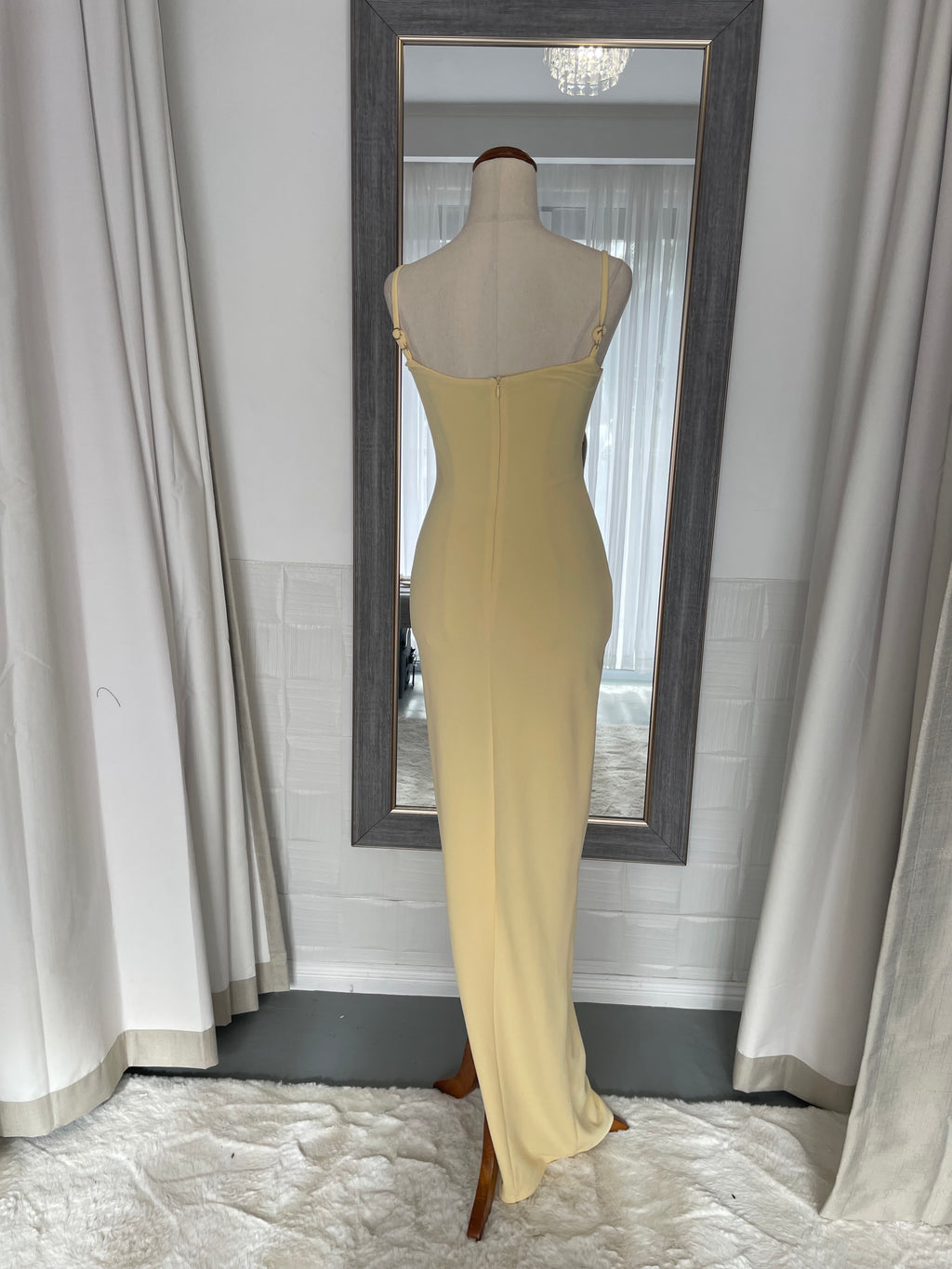 Tiarne | size 6 | RRP $130