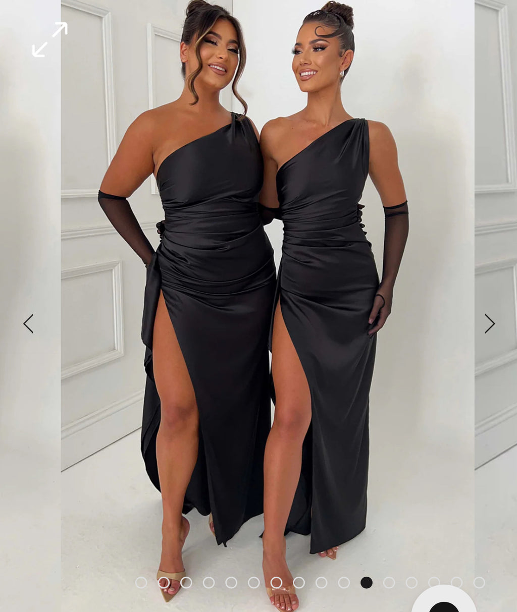 Ariel Black Gown | size 8 | RRP $160