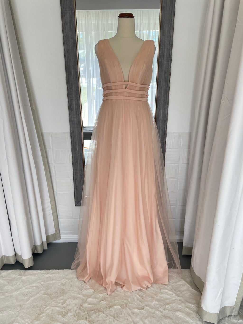 AZAZIE | size 8 | RRP $279