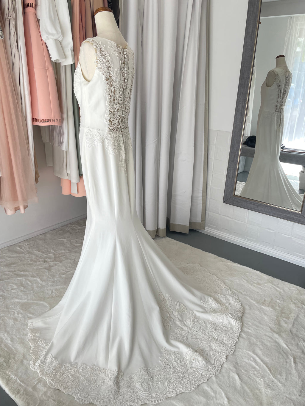 OKSANA MUHKA ESME | Size 14 | RRP $2,440