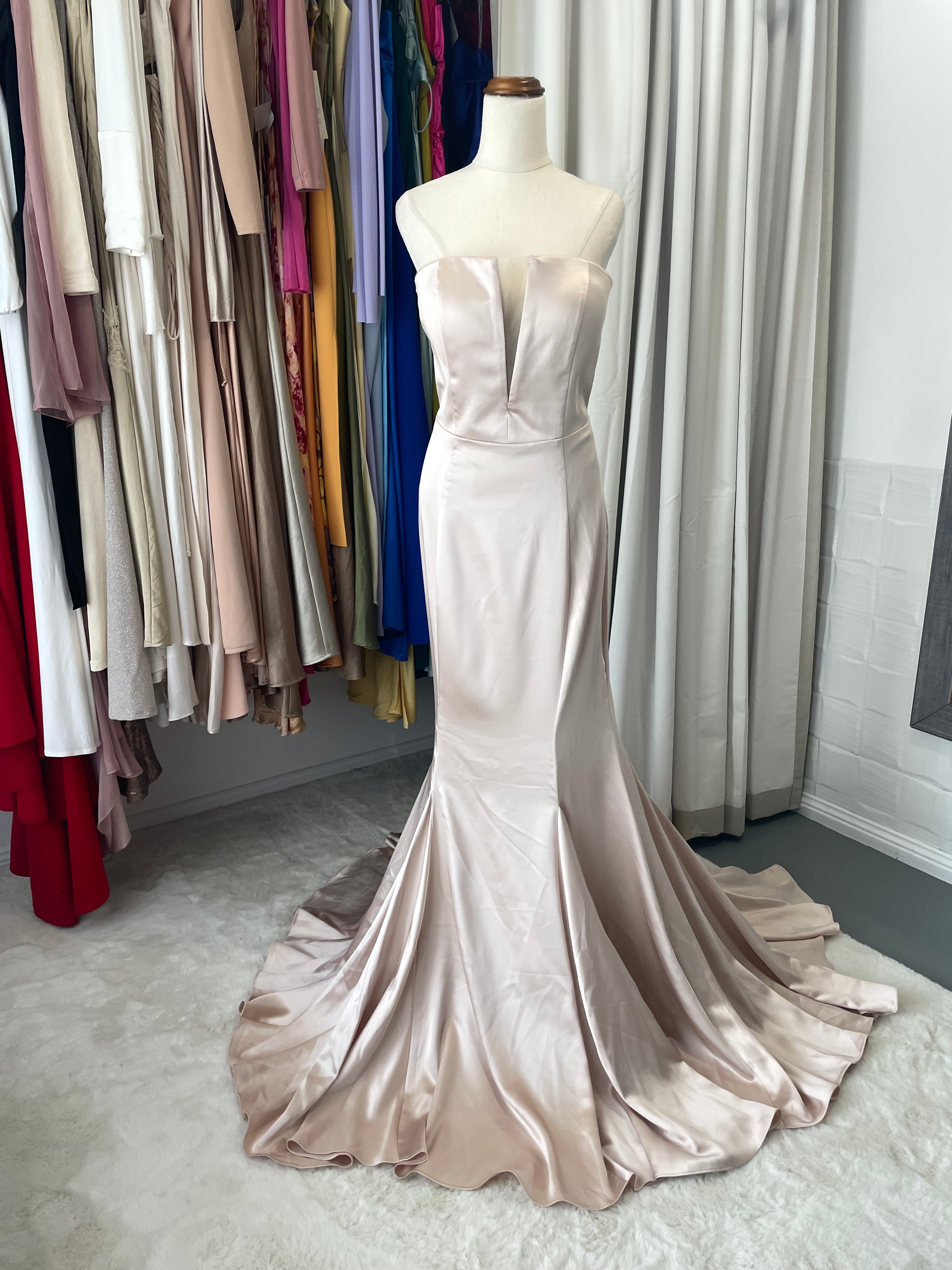 Nicoletta Andrea | size 14 | RRP $389