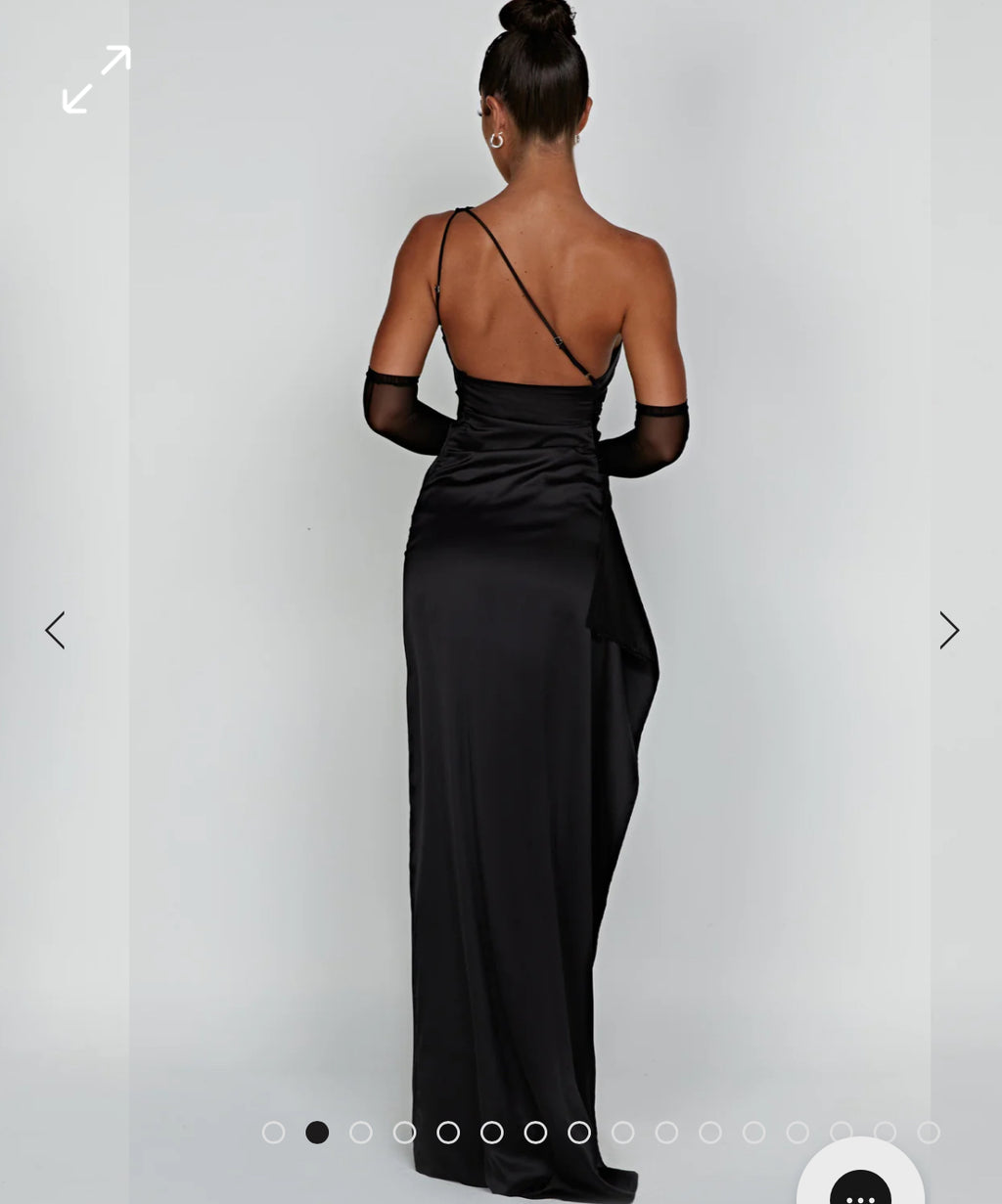 Ariel Black Gown | size 8 | RRP $160
