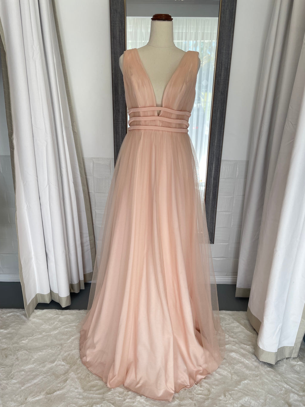 AZAZIE | size 8 | RRP $279